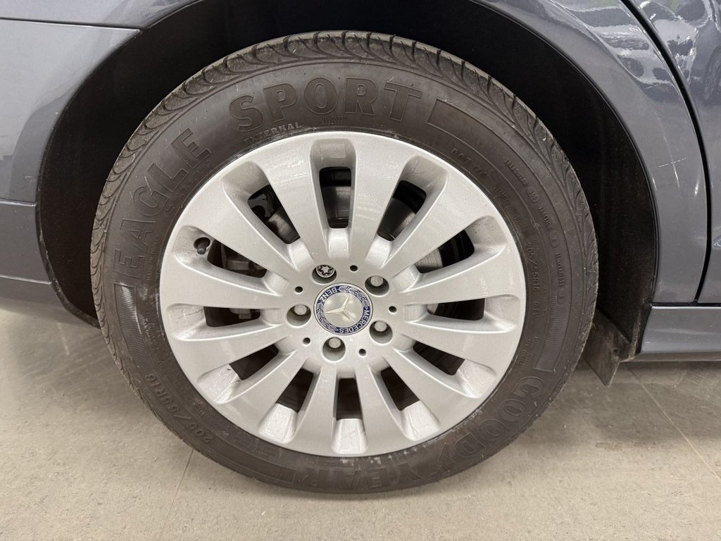 Used Mercedes-Benz C Class 2011 for sale - 76962427: Photo 43