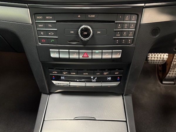Used Mercedes-Benz E Class 2015 for sale - 76280244: Photo 29