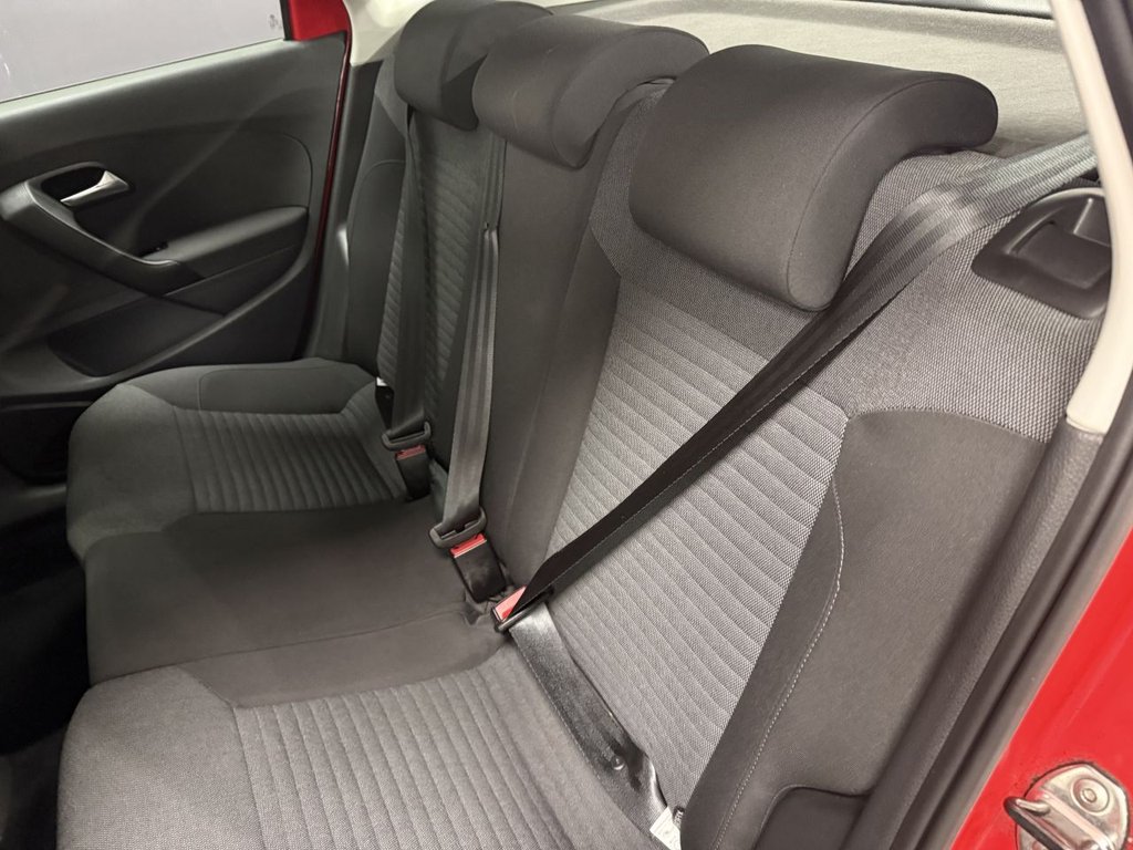 Used Volkswagen Polo 2010 for sale - 77692945: Photo 32