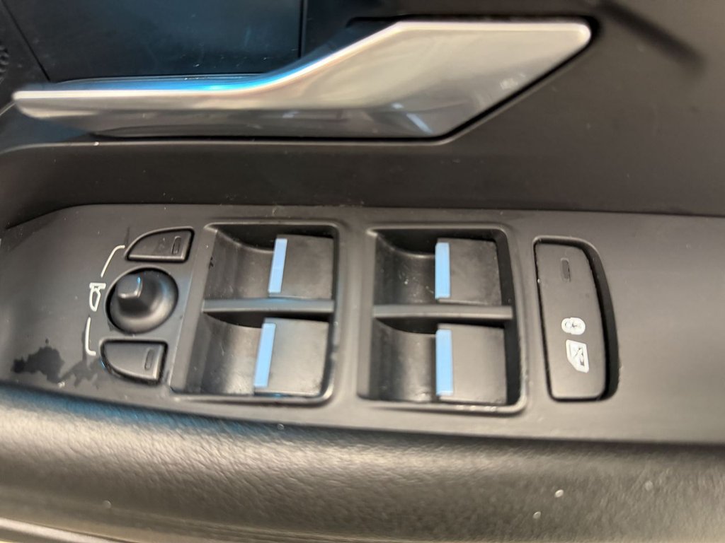 Used Jaguar E-Pace 2019 for sale - 78200292: Photo 16