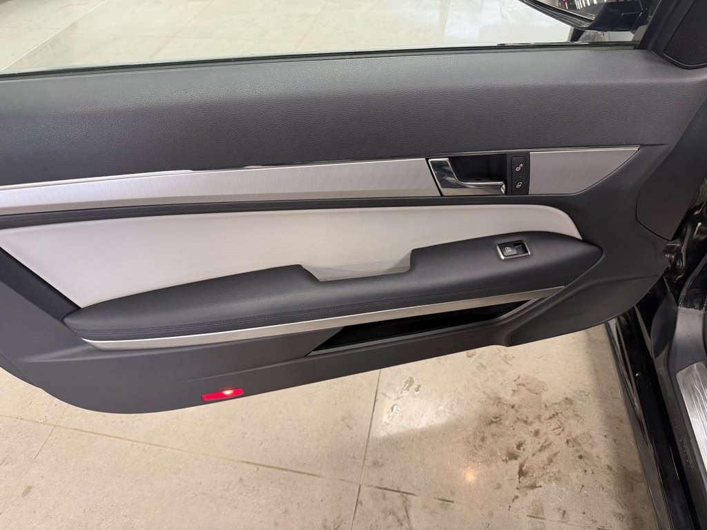 Used Mercedes-Benz E Class 2011 for sale - 78166866: Photo 24