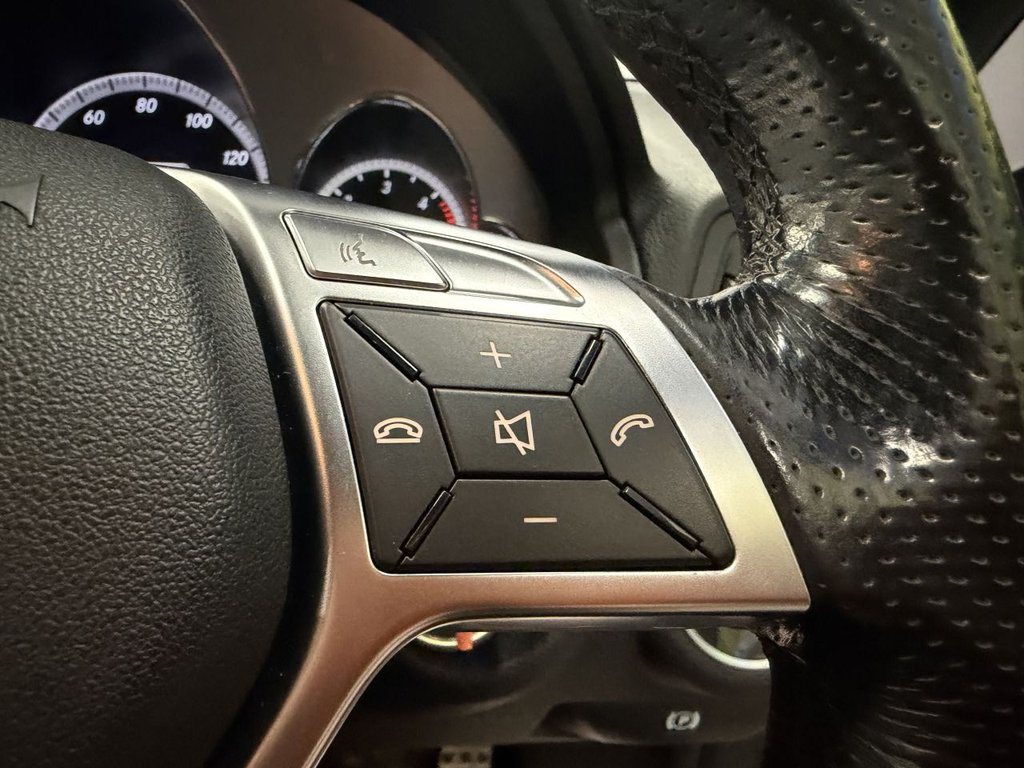 Used Mercedes-Benz E Class 2011 for sale - 78166866: Photo 30