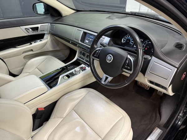Used Jaguar XF 2012 for sale - 76323562: Photo 20