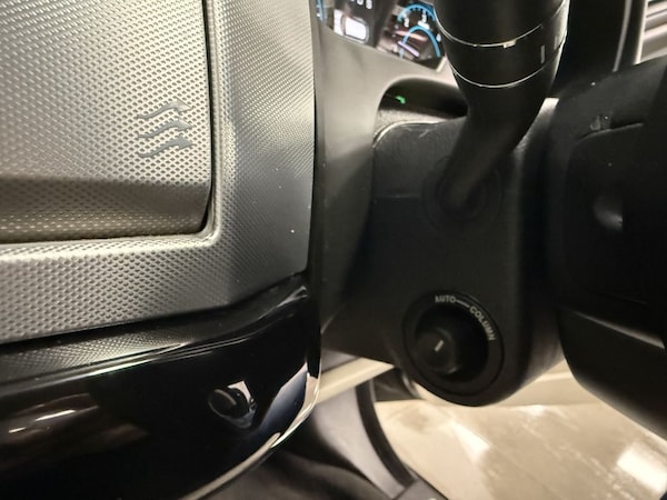 Used Jaguar XF 2012 for sale - 76323562: Photo 25