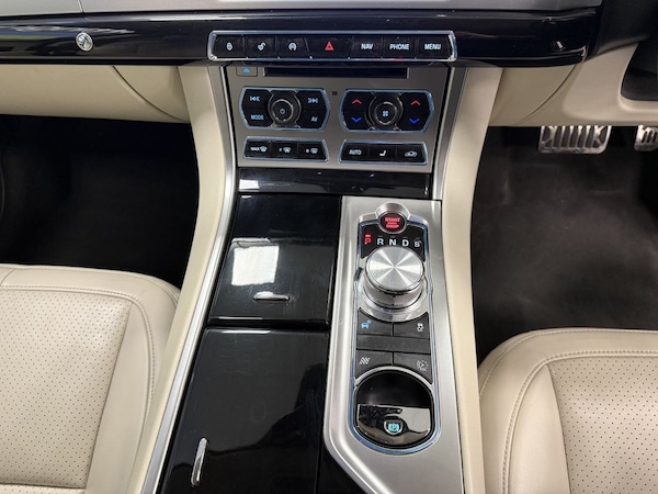 Used Jaguar XF 2012 for sale - 76323562: Photo 31