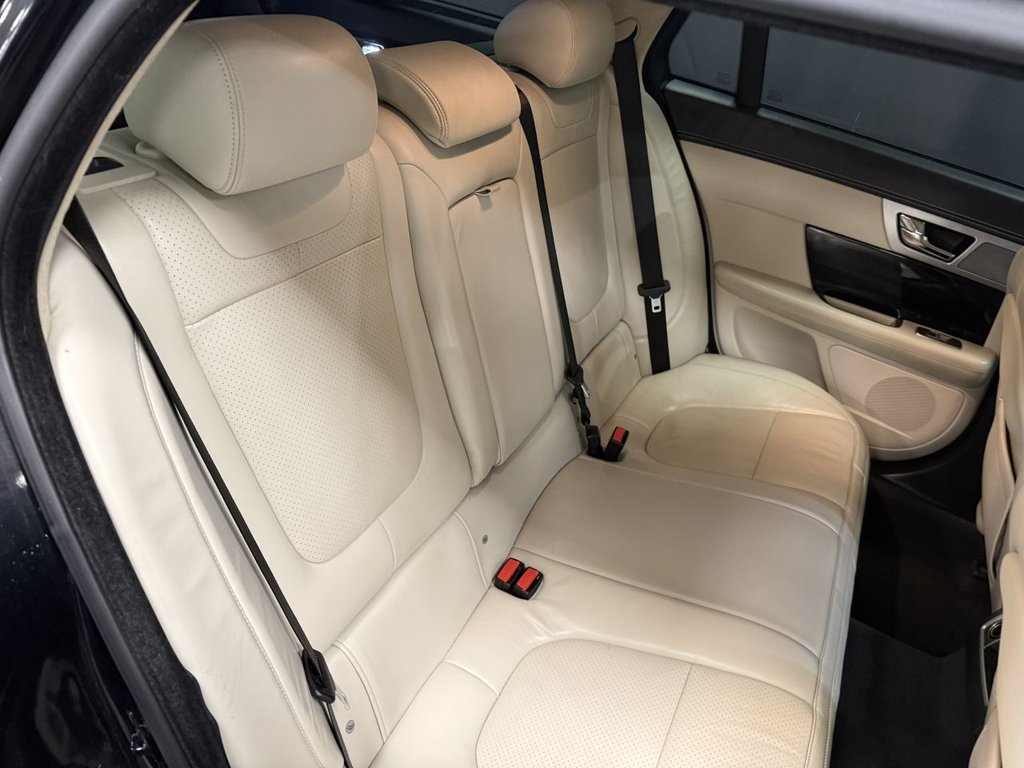 Used Jaguar XF 2012 for sale - 76323562: Photo 42