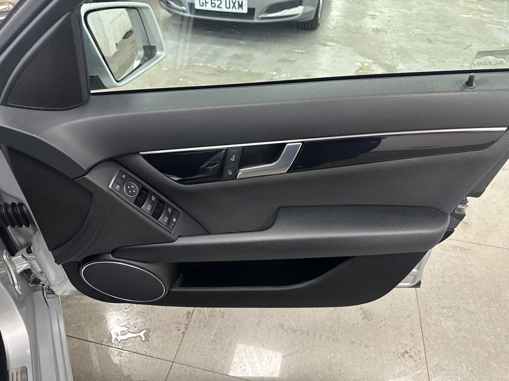 Used Mercedes-Benz C Class 2012 for sale - 78200309: Photo 13