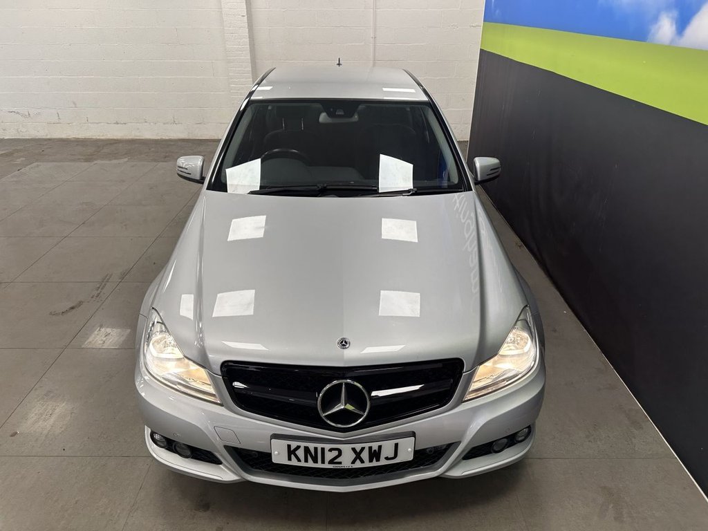 Used Mercedes-Benz C Class 2012 for sale - 78200309: Photo 2