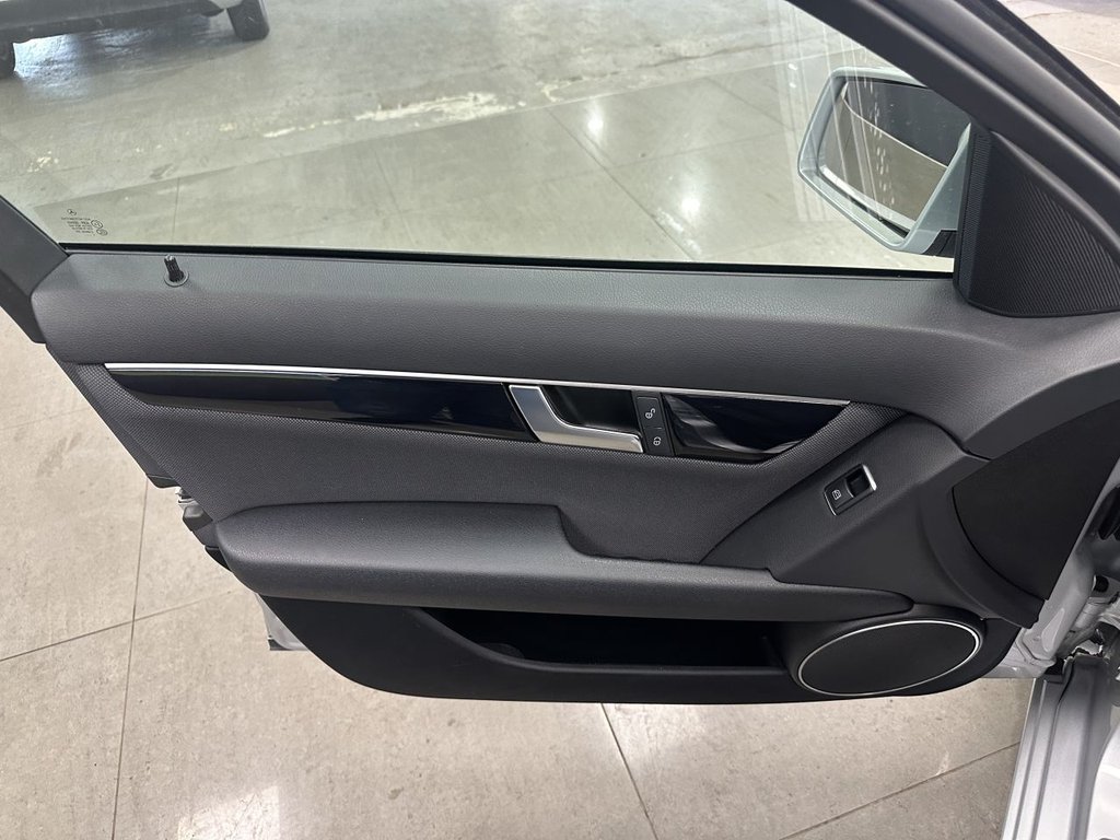 Used Mercedes-Benz C Class 2012 for sale - 78200309: Photo 36