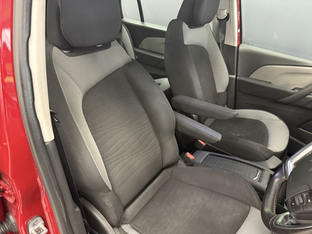 Used Citroen C4 Grand Picasso 2015 for sale - 76119194: Photo 17