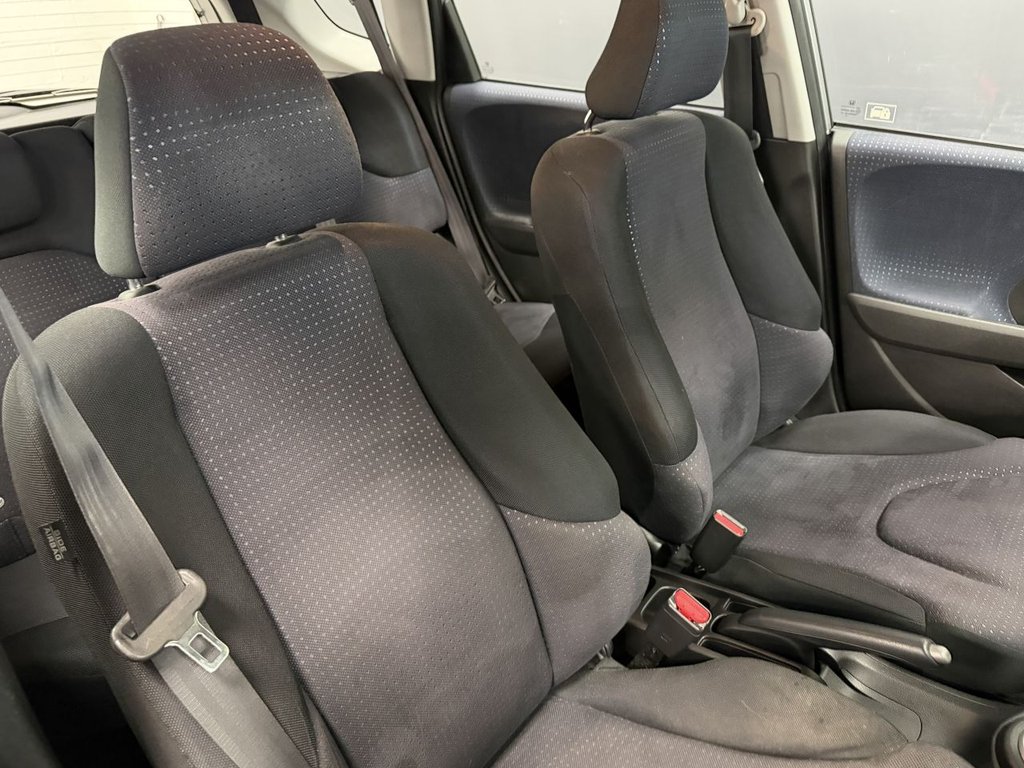 Used Honda Jazz 2010 for sale - 77890978: Photo 20