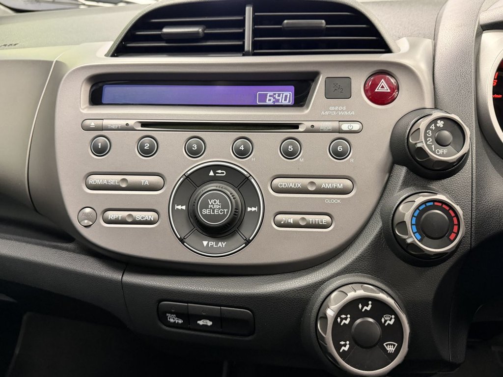 Used Honda Jazz 2010 for sale - 77890978: Photo 24