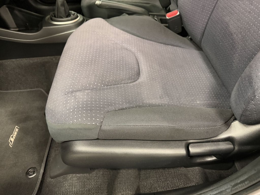 Used Honda Jazz 2010 for sale - 77890978: Photo 33