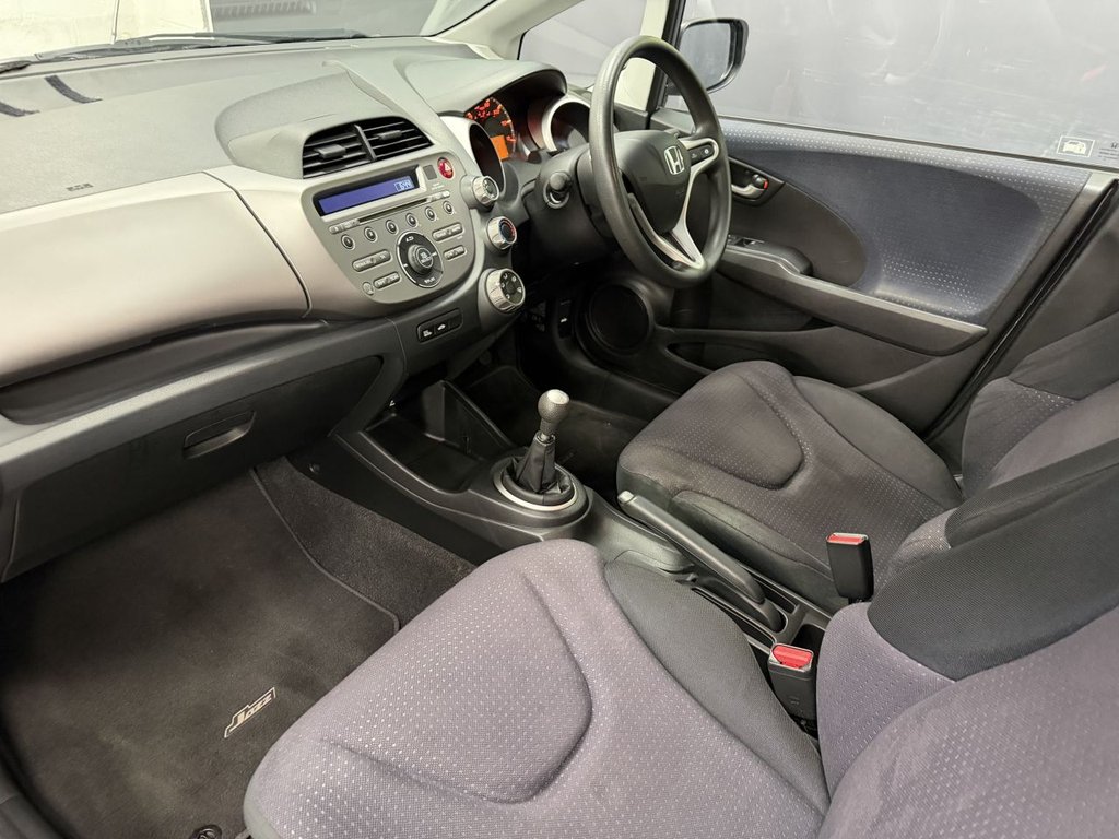 Used Honda Jazz 2010 for sale - 77890978: Photo 35