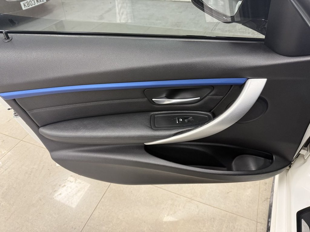 Used BMW 3 Series 2015 for sale - 76768357: Photo 30