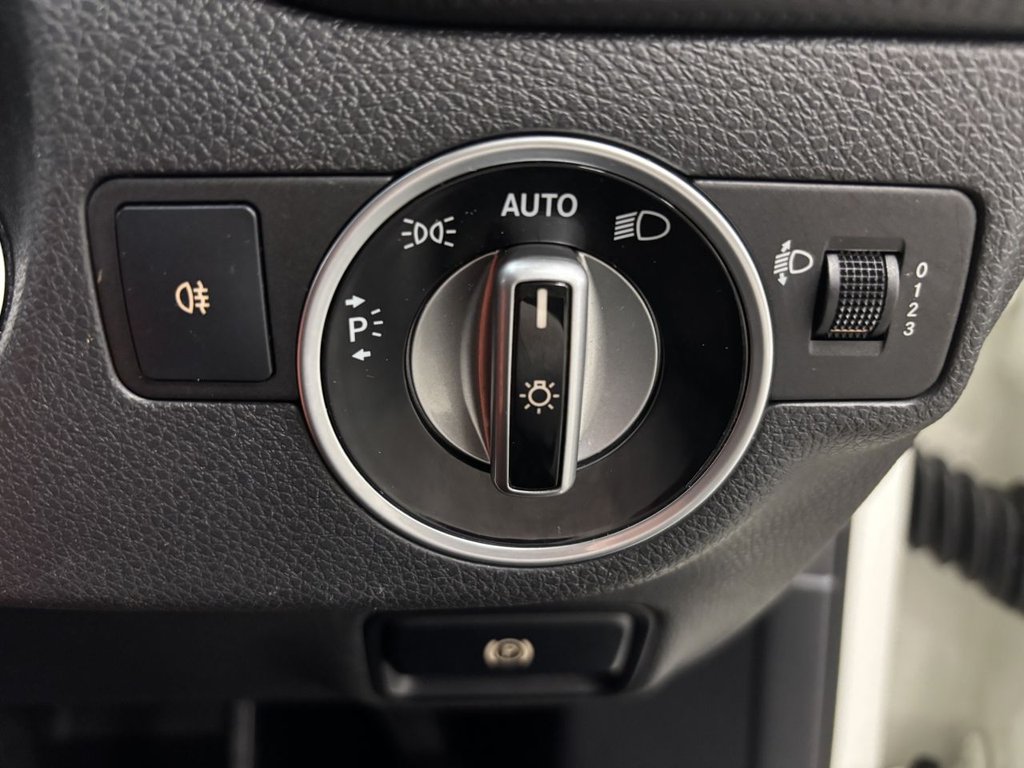 Used Mercedes-Benz A-Class 2013 for sale - 77477468: Photo 16