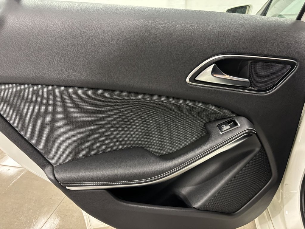 Used Mercedes-Benz A-Class 2013 for sale - 77477468: Photo 20