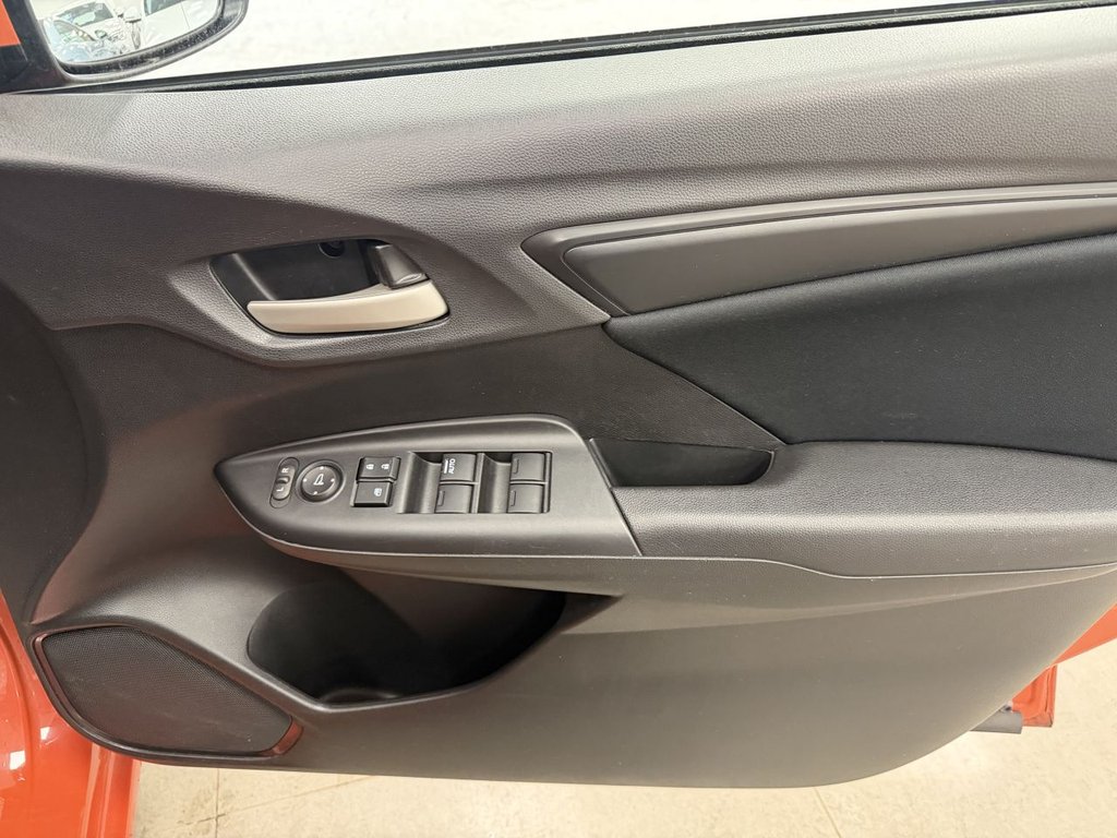 Used Honda Jazz 2015 for sale - 77792085: Photo 14