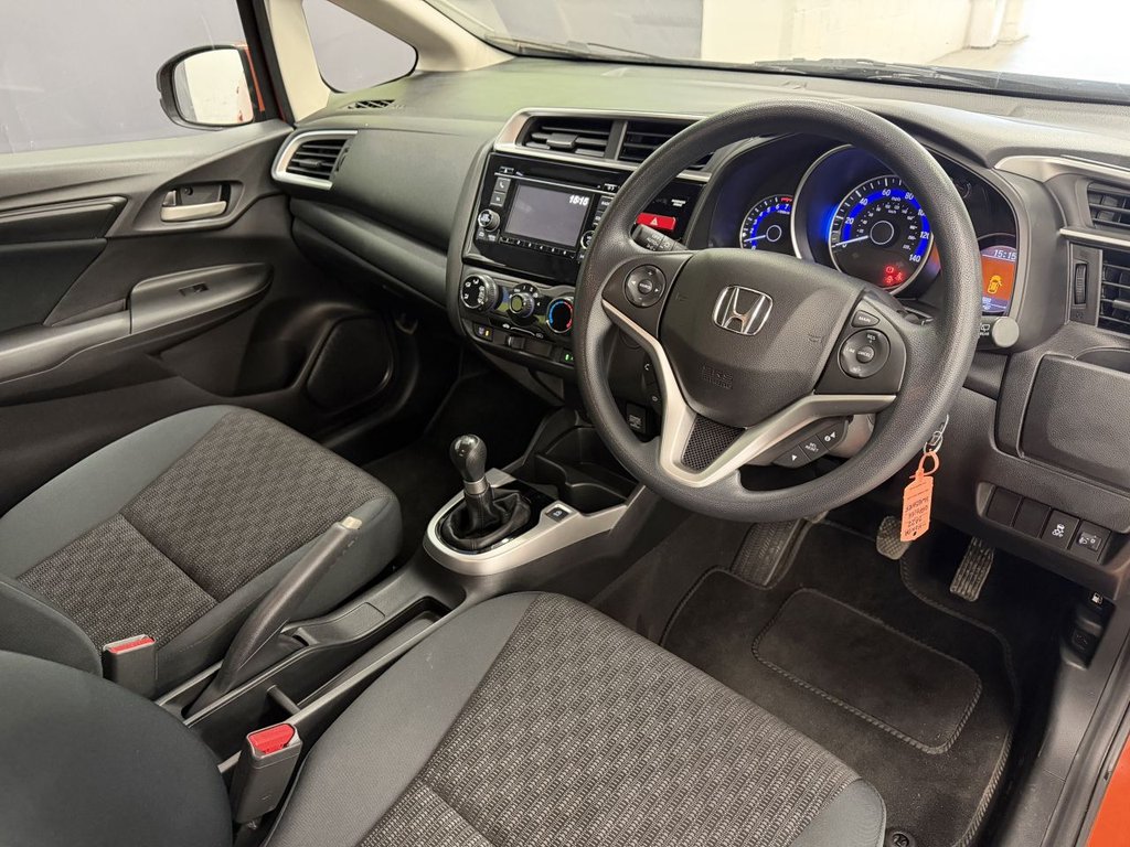 Used Honda Jazz 2015 for sale - 77792085: Photo 16