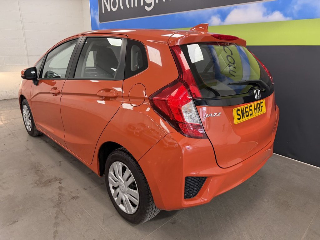 Used Honda Jazz 2015 for sale - 77792085: Photo 8
