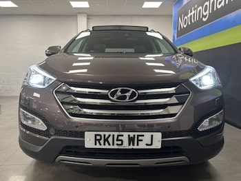 Used Hyundai Santa Fe 2015 for sale - 75832318: Photo