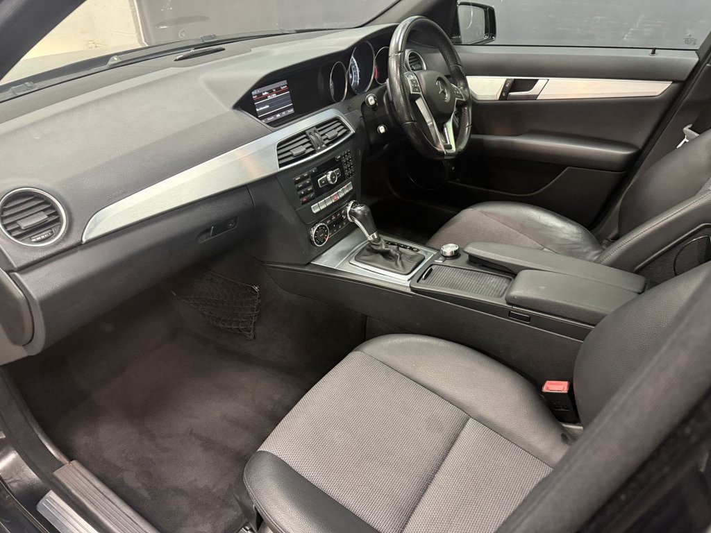 Used Mercedes-Benz C Class 2012 for sale - 77140223: Photo 30
