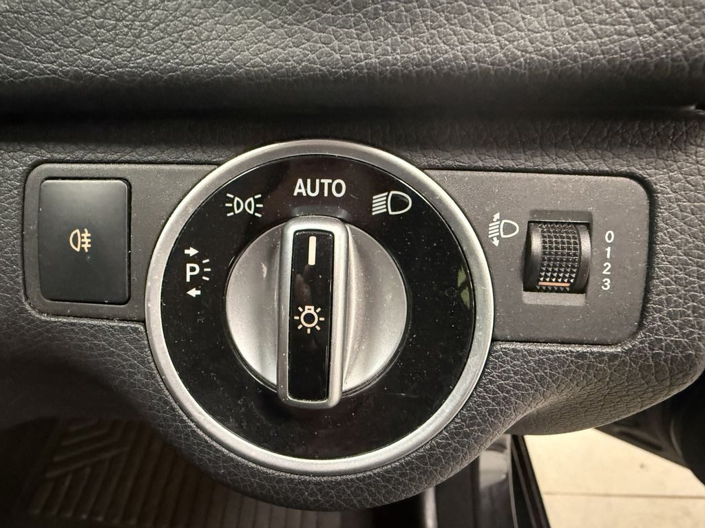 Used Mercedes-Benz C Class 2013 for sale - 77080422: Photo 24