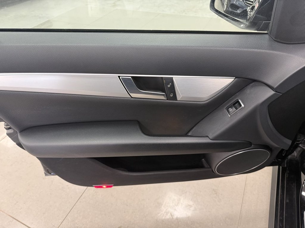Used Mercedes-Benz C Class 2013 for sale - 77080422: Photo 31