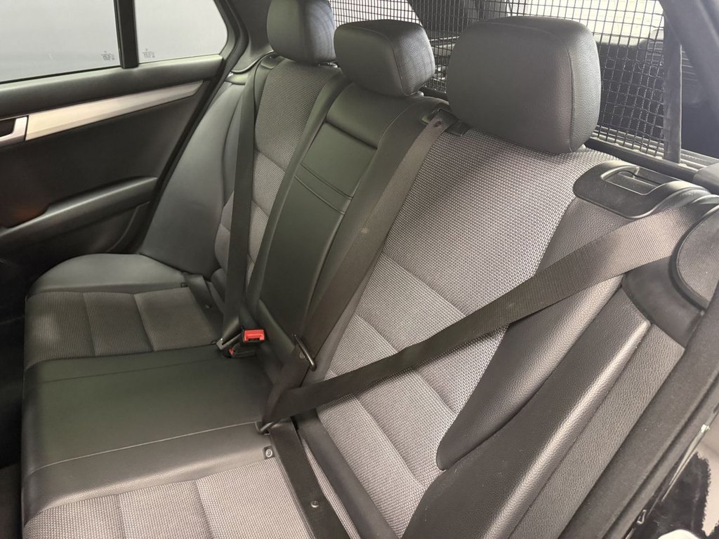 Used Mercedes-Benz C Class 2013 for sale - 77080422: Photo 41