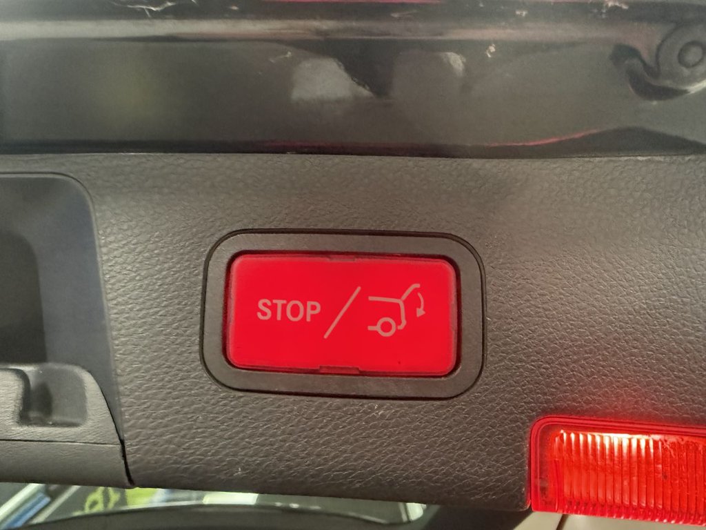 Used Mercedes-Benz C Class 2013 for sale - 77080422: Photo 47