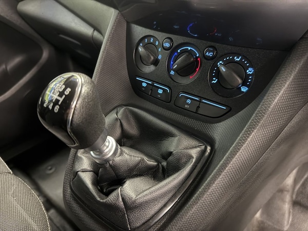 Used Ford Transit Connect 2017 for sale - 74117648: Photo 20