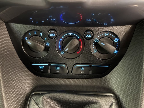 Used Ford Transit Connect 2017 for sale - 74117648: Photo 29
