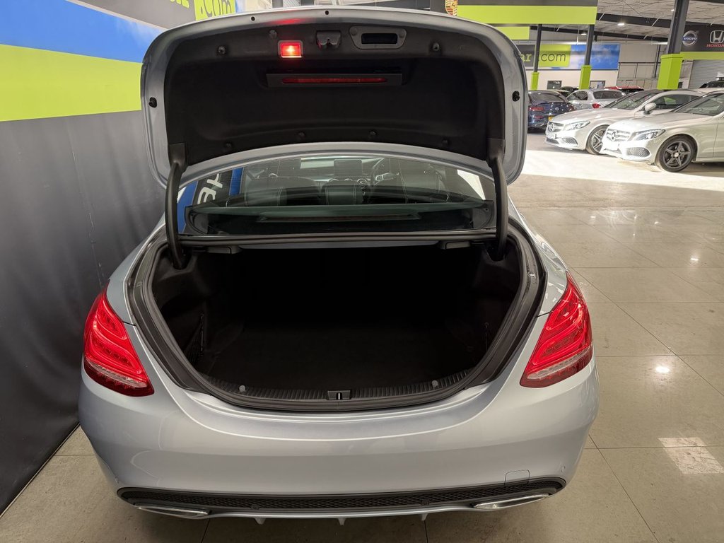 Used Mercedes-Benz C Class 2018 for sale - 77263345: Photo 12