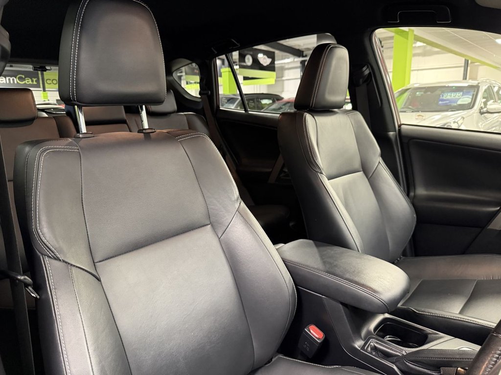 Used Toyota RAV4 2017 for sale - 76439399: Photo 14