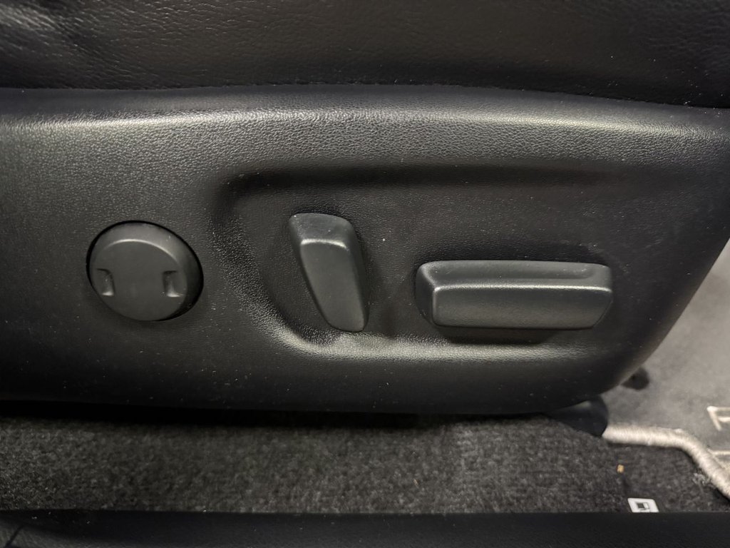 Used Toyota RAV4 2017 for sale - 76439399: Photo 18