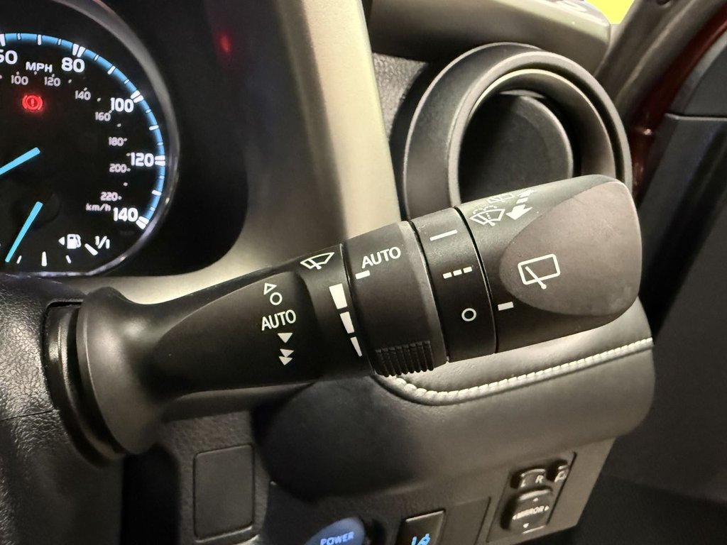 Used Toyota RAV4 2017 for sale - 76439399: Photo 34