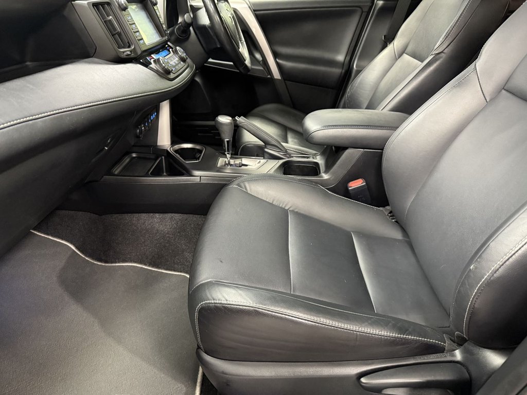 Used Toyota RAV4 2017 for sale - 76439399: Photo 37