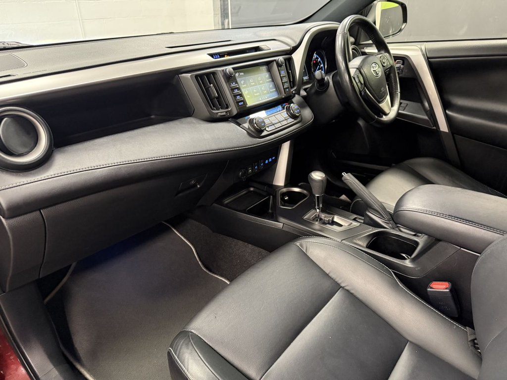 Used Toyota RAV4 2017 for sale - 76439399: Photo 38