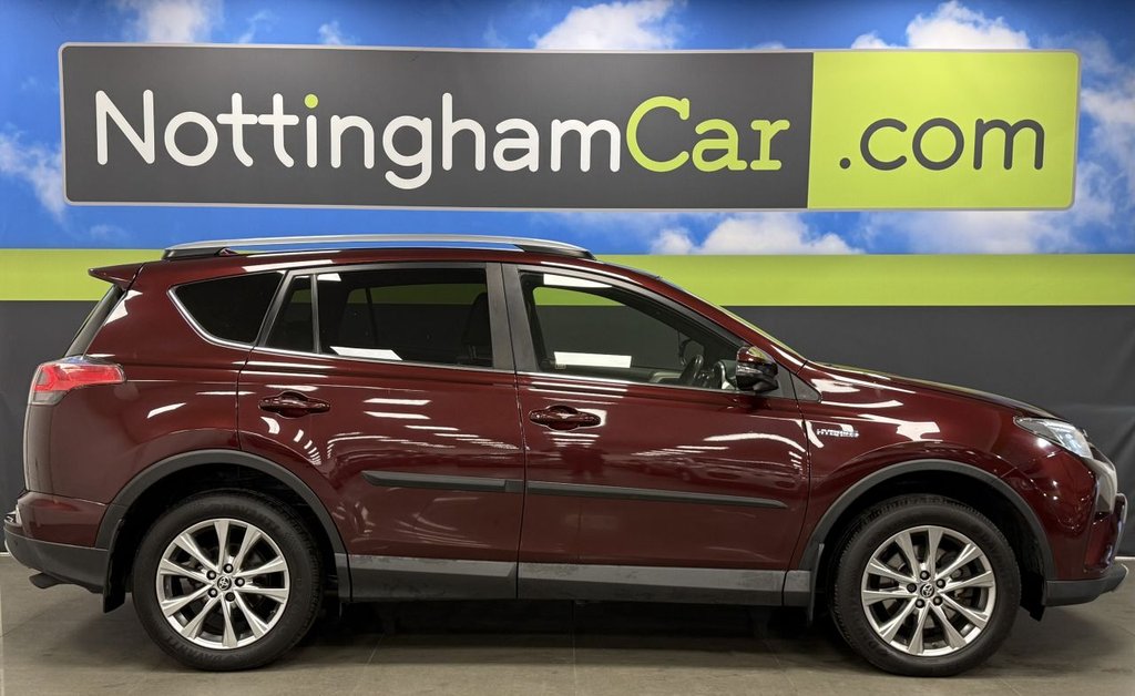 Used Toyota RAV4 2017 for sale - 76439399: Photo 4