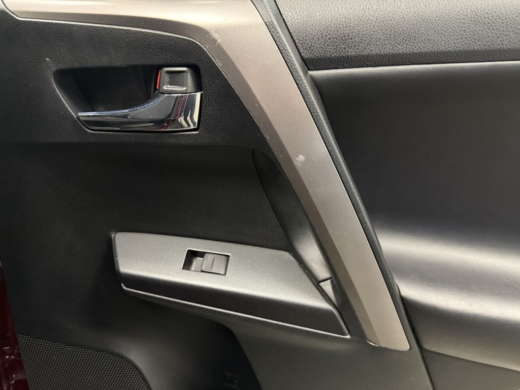 Used Toyota RAV4 2017 for sale - 76439399: Photo 45