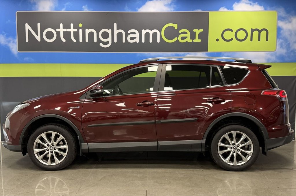 Used Toyota RAV4 2017 for sale - 76439399: Photo 8