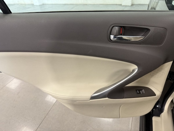 Used Lexus IS 2011 for sale - 75307175: Photo 32