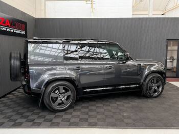 Used Land Rover Defender 110 2023 for sale - 79667418: Photo