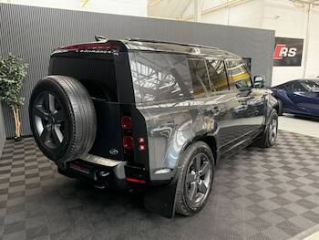 Used Land Rover Defender 110 2023 for sale - 79667418: Photo