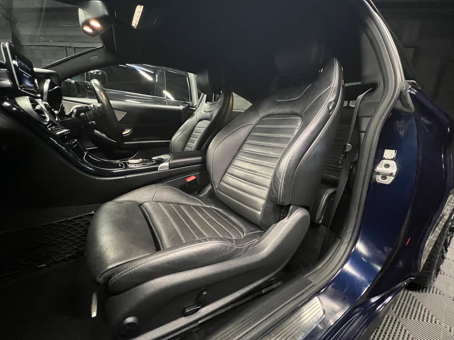 Used Mercedes-Benz C Class 2018 for sale - 76657525: Photo 12