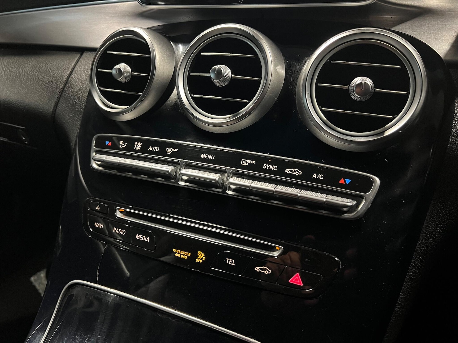 Used Mercedes-Benz C Class 2018 for sale - 76657525: Photo 23