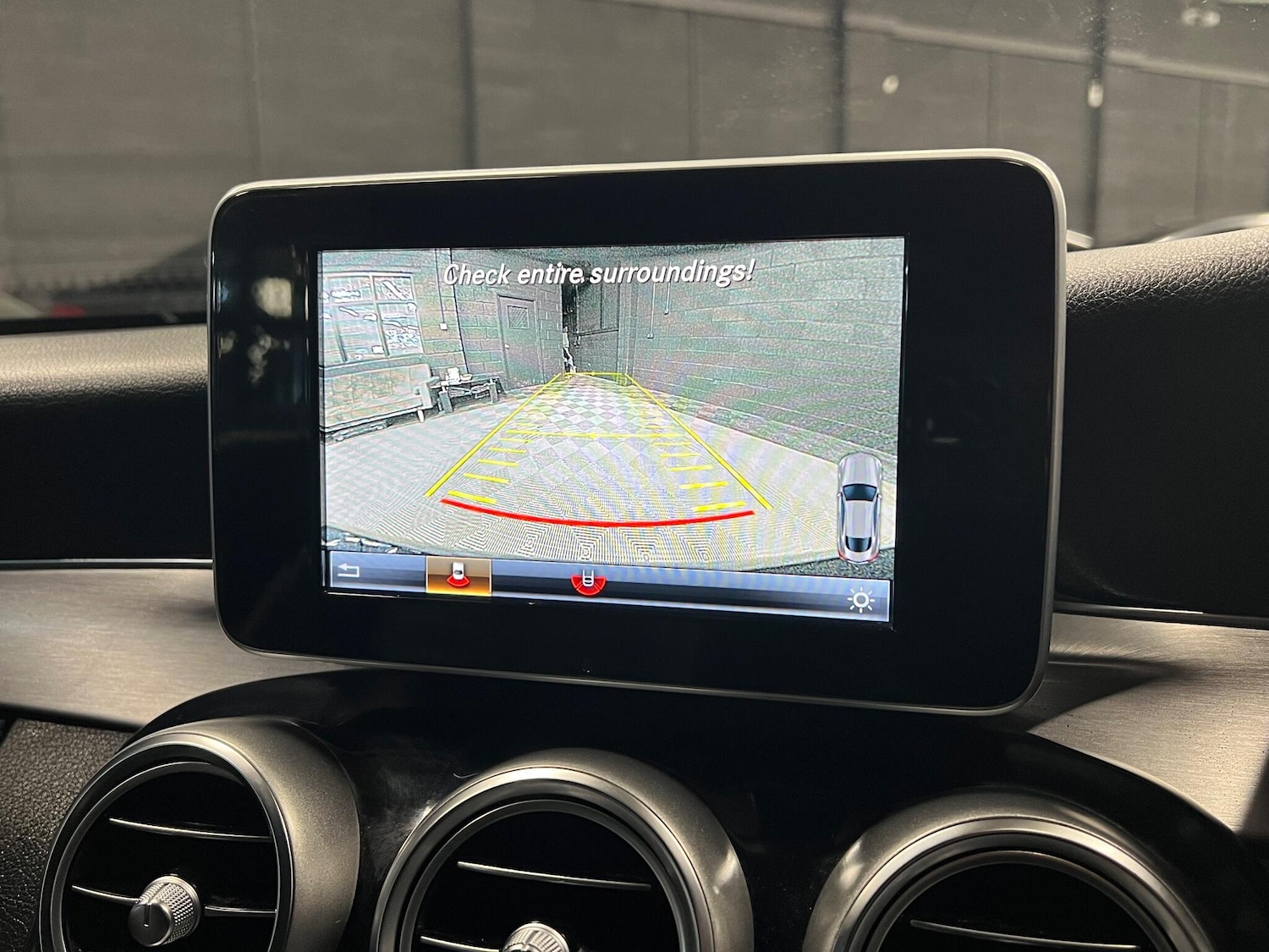 Used Mercedes-Benz C Class 2018 for sale - 76657525: Photo 25