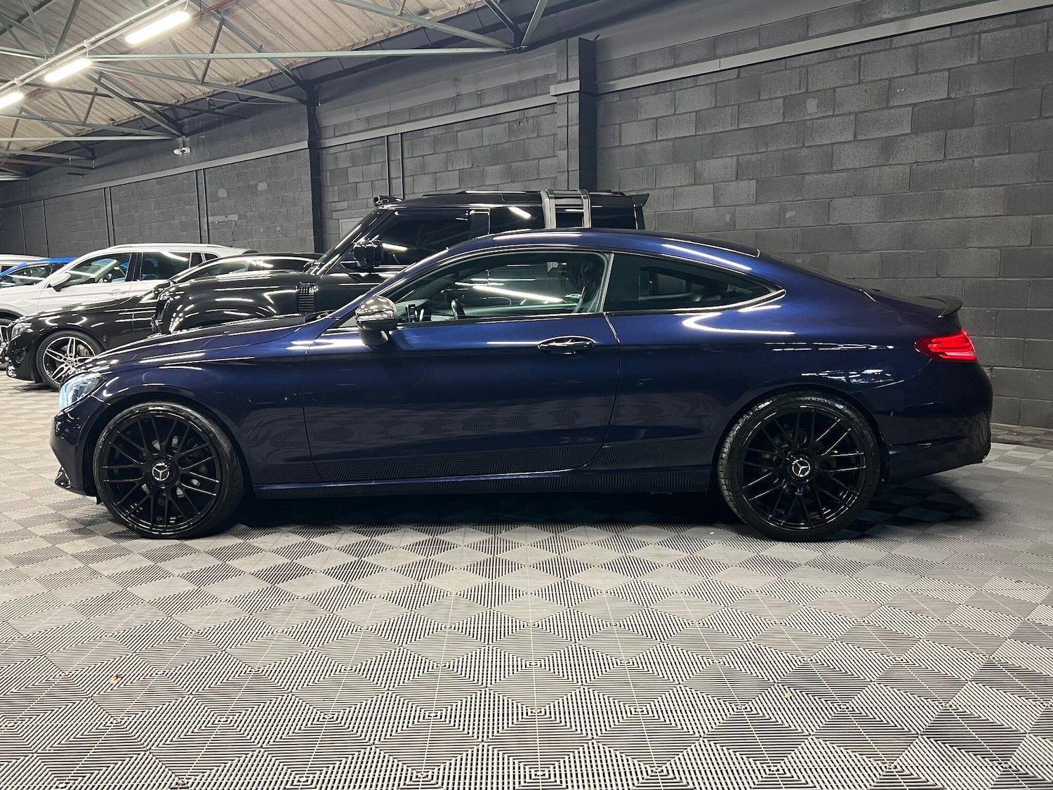 Used Mercedes-Benz C Class 2018 for sale - 76657525: Photo 5