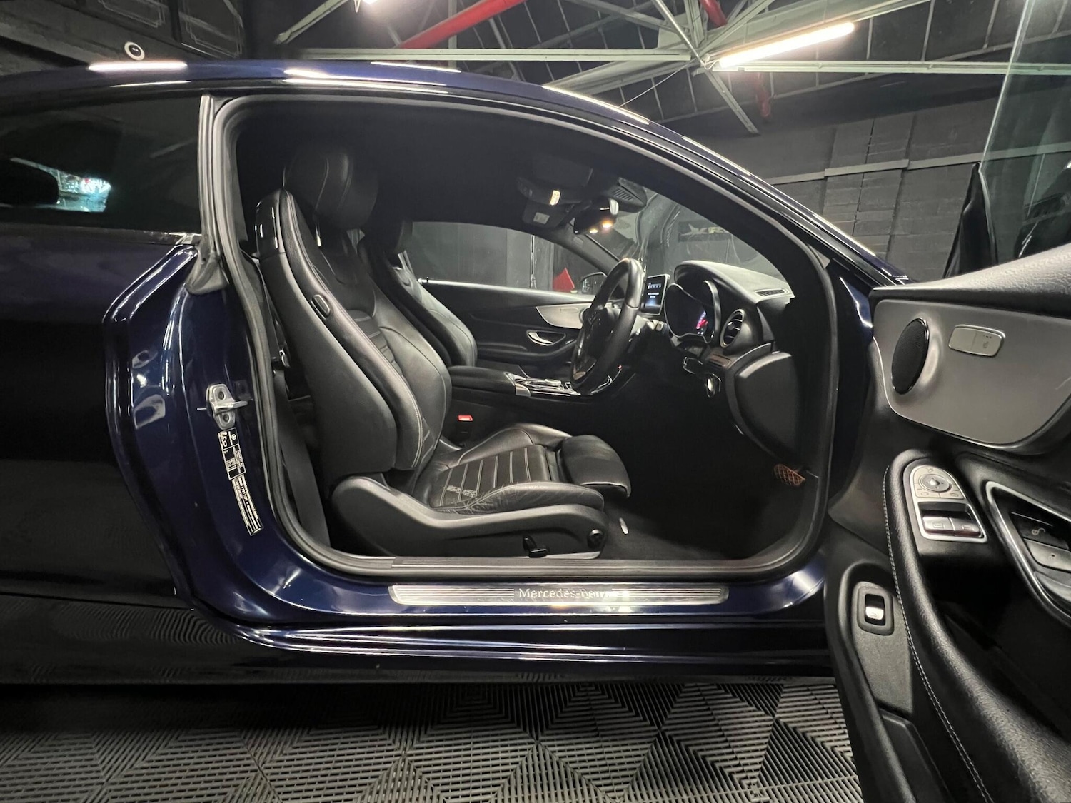 Used Mercedes-Benz C Class 2018 for sale - 76657525: Photo 6