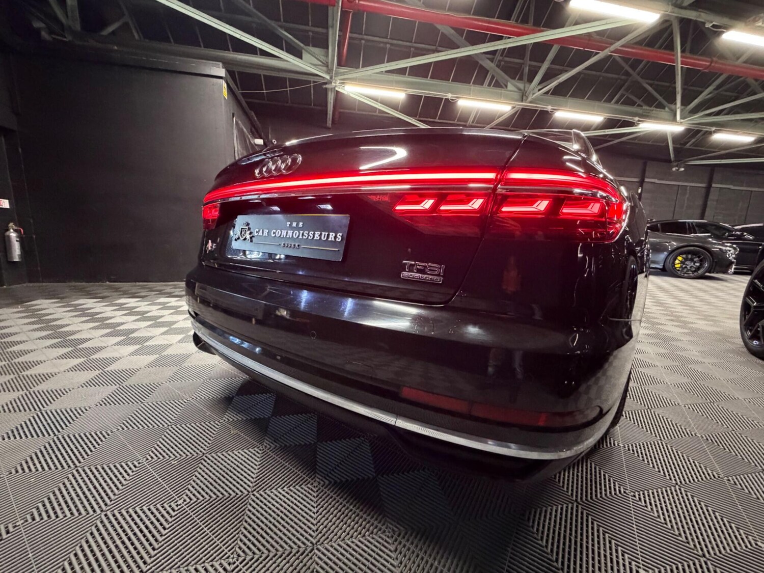 Used Audi A8 for sale - 77683602: Photo 15